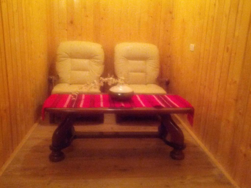 Pensiunea Magdalena Campulung Room photo